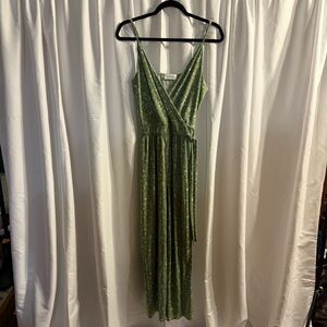 Kaileigh Olive Green White Floral Jumpsuit - Size L